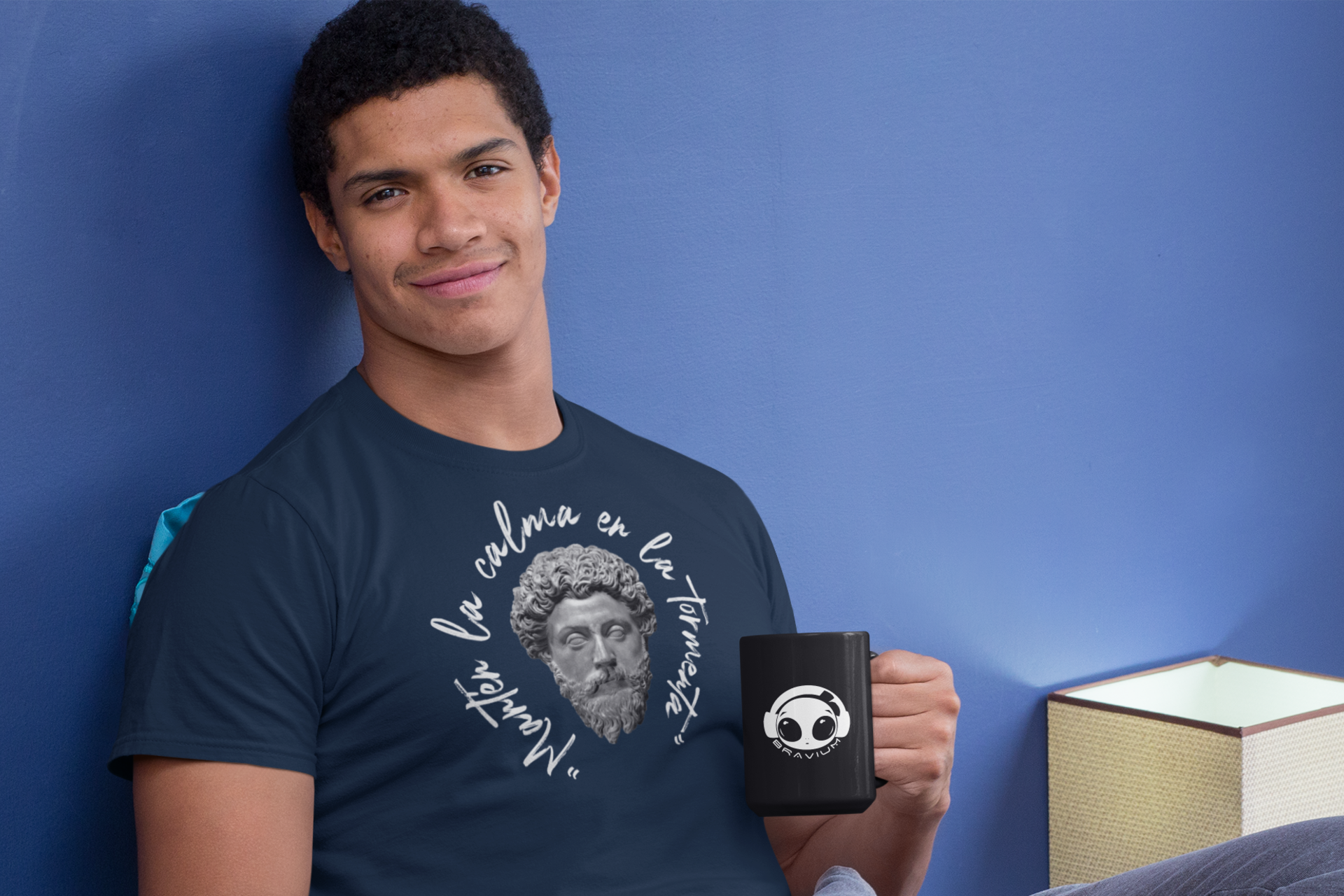Polera Estoico "Mantén la calma en la tormenta" – Solo los fuertes dominan el caos