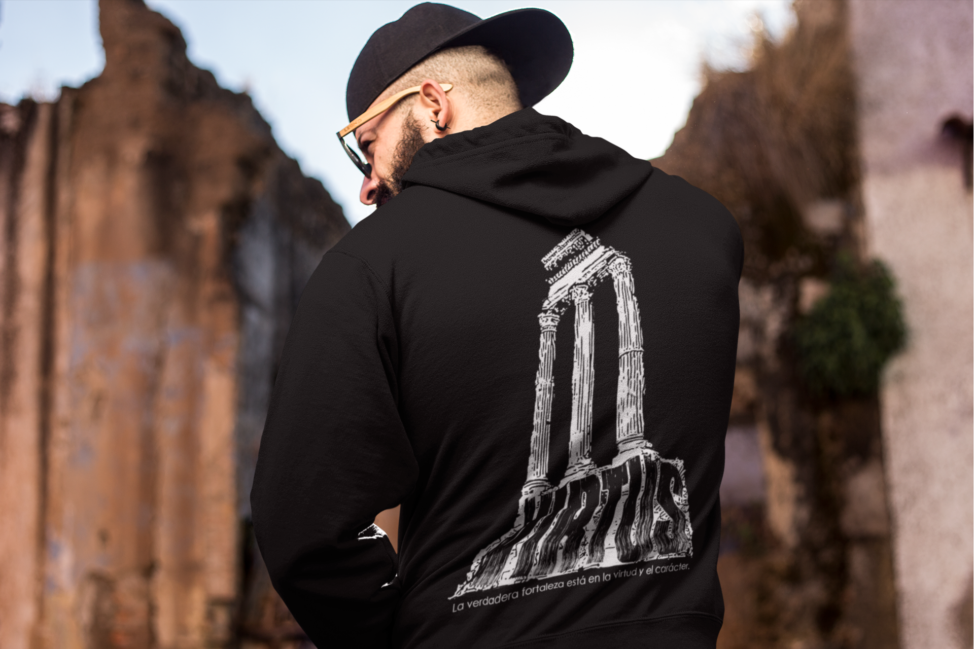 Virtus Hoodie – Lo que no se destruye con los años